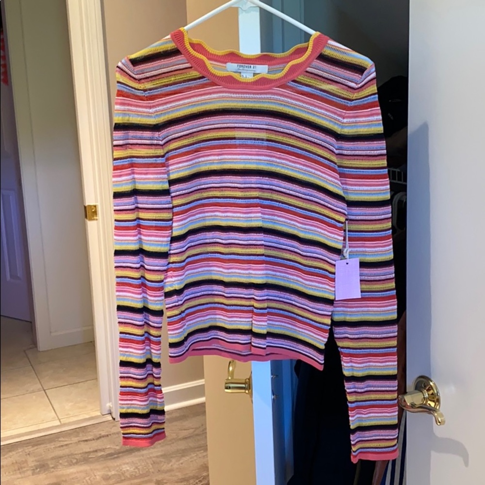 Multi color long sleeve top